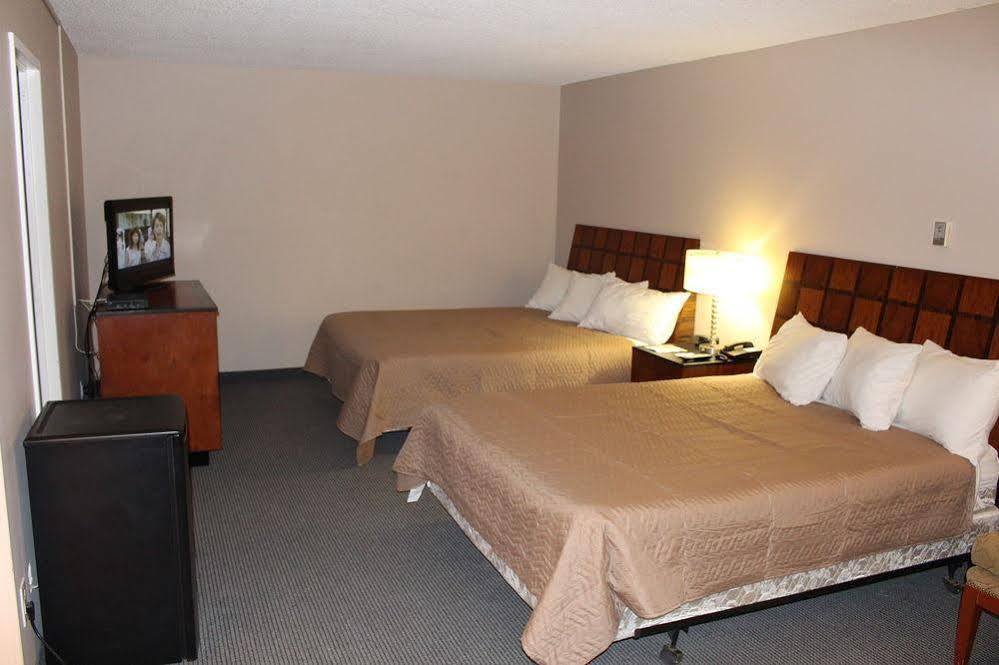 Skyview Swift Current Hotel Buitenkant foto